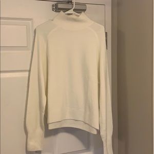 H&M Sweater. NEVER WORN. Size L.